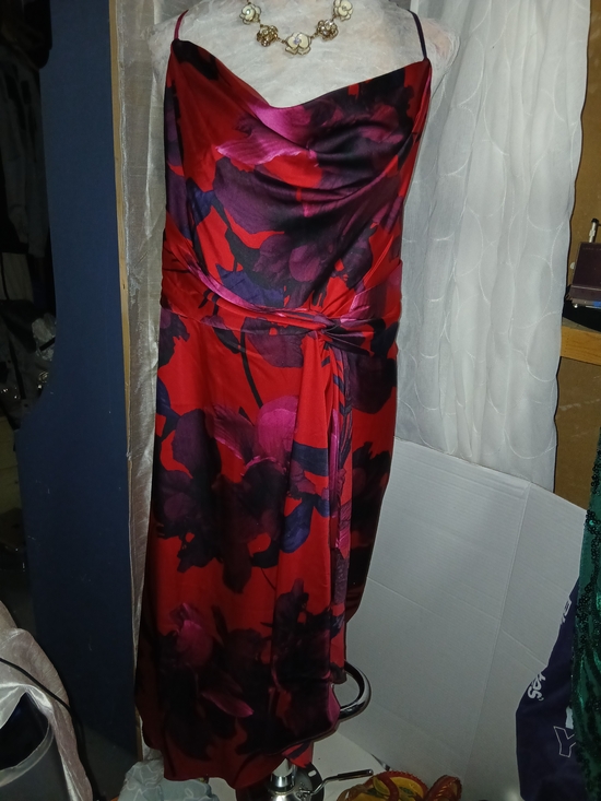 Suzy Shier Dresses & Skirts - Suzy Shier Red Satin Midi Dress with Purple Floral Print